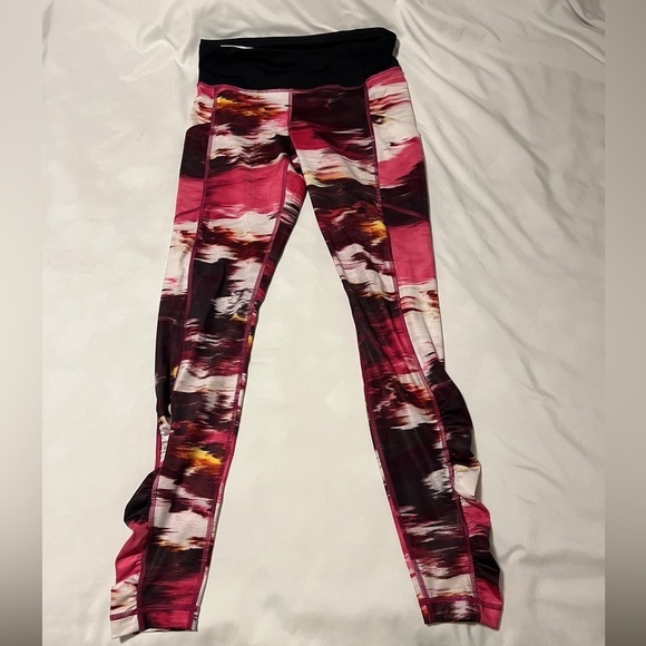 Lululemon Speed Tight IV *Full-On Luxtreme - Picture 4 of 10